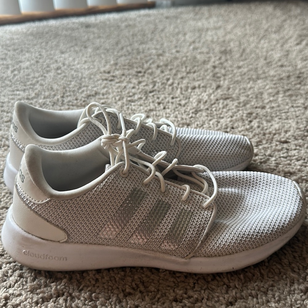 Women’s sneakers